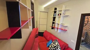 Сдам в аренду 3 х комнатнатную квартиру 130 кВ.м Ломаносова 11а ,+79029114119
