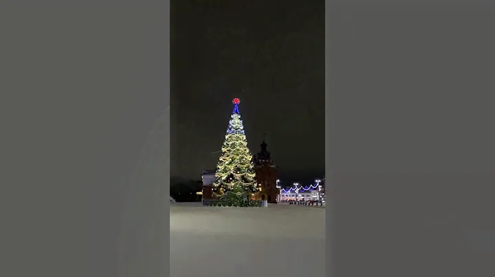 Очень старый и красивый город Владимир. Новогодний и ночной.