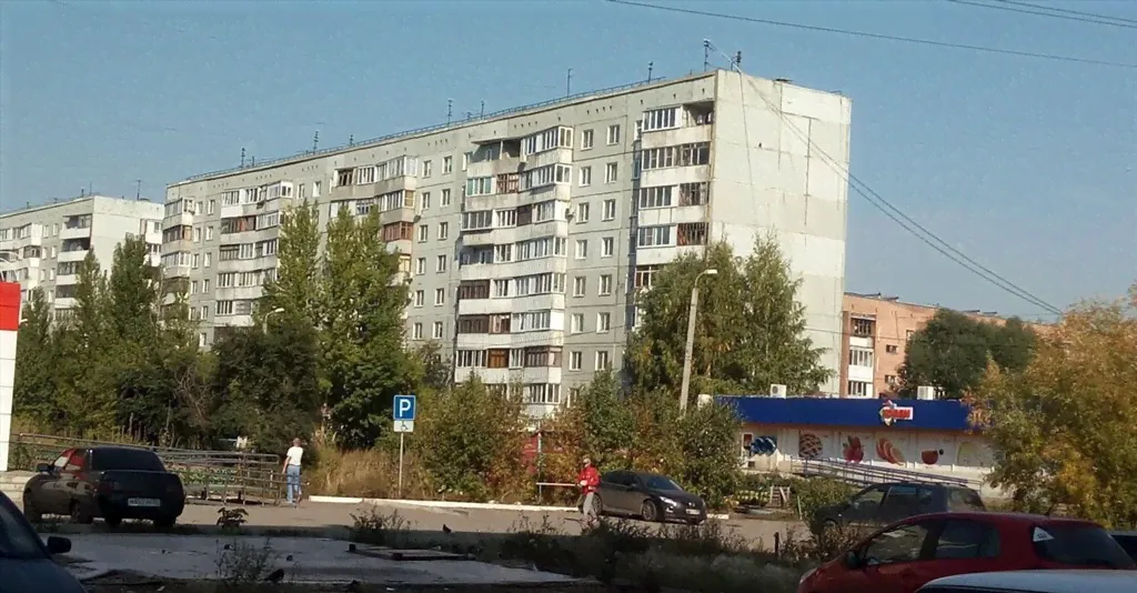 Блюхера 22, район Советский (Городок Нефтяников мкр.)-4