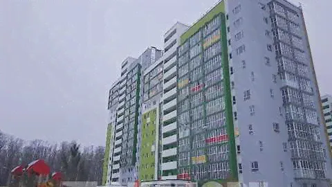 Уфа, Дема, Мкр Яркий, продается 2 ком. квартира, улица Б. Столярова, дом 2