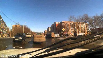 Омск. ул. Химиков 22/03/2016 MOVI0098