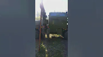 Демонтаж спортивного городка аэродром Сиверская, раннее утро и дежурным тягачем МО.