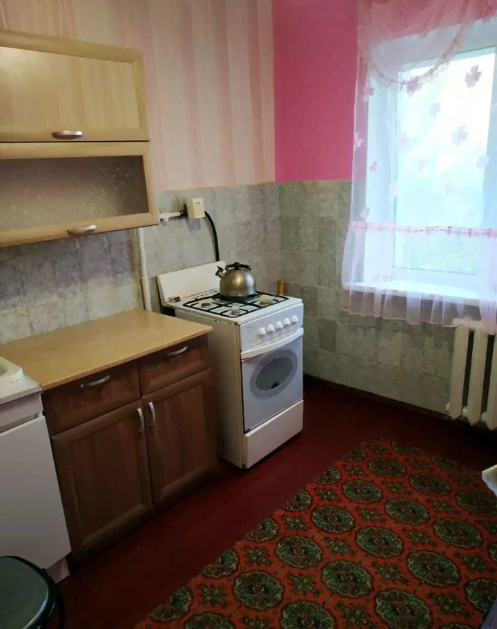 Химиков 61, район Советский (Городок Нефтяников мкр.)-3