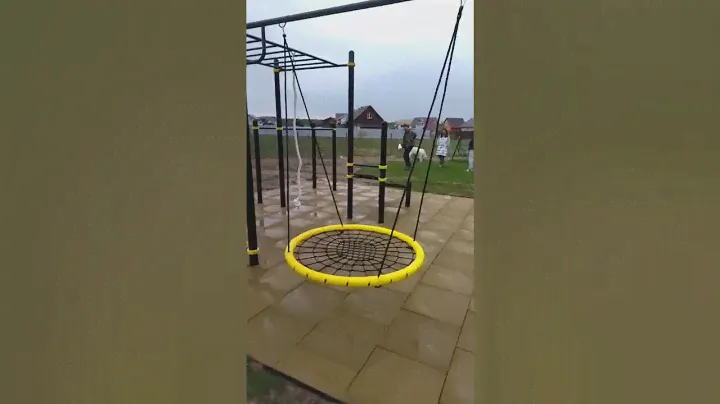 Уличный спортивный комплекс на хомутах с качелями гнездо