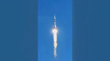🚀Она всё-таки полетела!Всех с праздником 👨🏻‍🚀!#денькосмонавтики #космос #байконур #восточный #мкс
