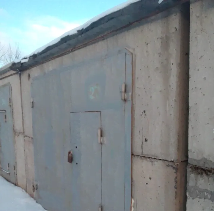Продам гараж 210.0 м² город Омск г-к 16-й Военный Октябрьский район Полёт Октябрьский административный округ, 16-й Военный городок, 374-0
