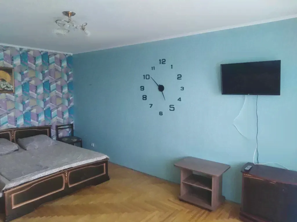 Сдаю посуточно однокомнатную квартиру 34.0 м² этаж 4/5 район Богучарский город Богучар нп Военный городок улица, 14-2