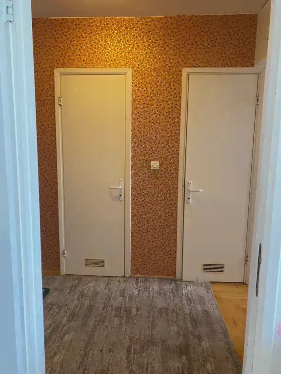 Сдаю посуточно однокомнатную квартиру 38.0 м² этаж 3/4 район Богучарский город Богучар нп Военный городок 12-0